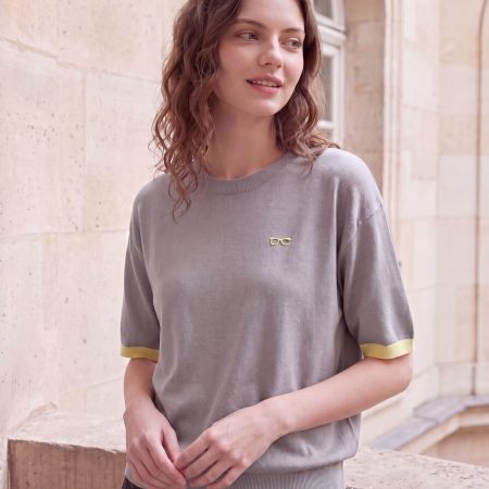 2026 Summer New Arrivals 欧美跨境 Women's Plus Size Knit Top, Crew Neck Short Sleeve, Loose Fit, Stylish Casual Tee for Curvy Ladies
